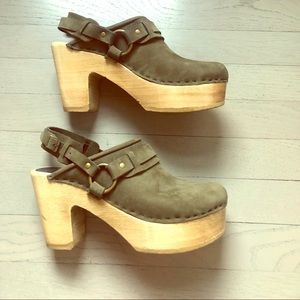No. 6 clogs